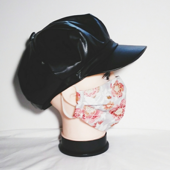 Chrysanthemum Face Mask - Picture 5 of 8